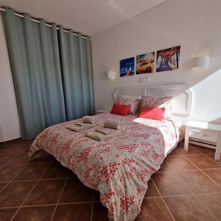 Pleasant T1 With Open View In A Calm Area Apartment อัลวอร์ ภายนอก รูปภาพ